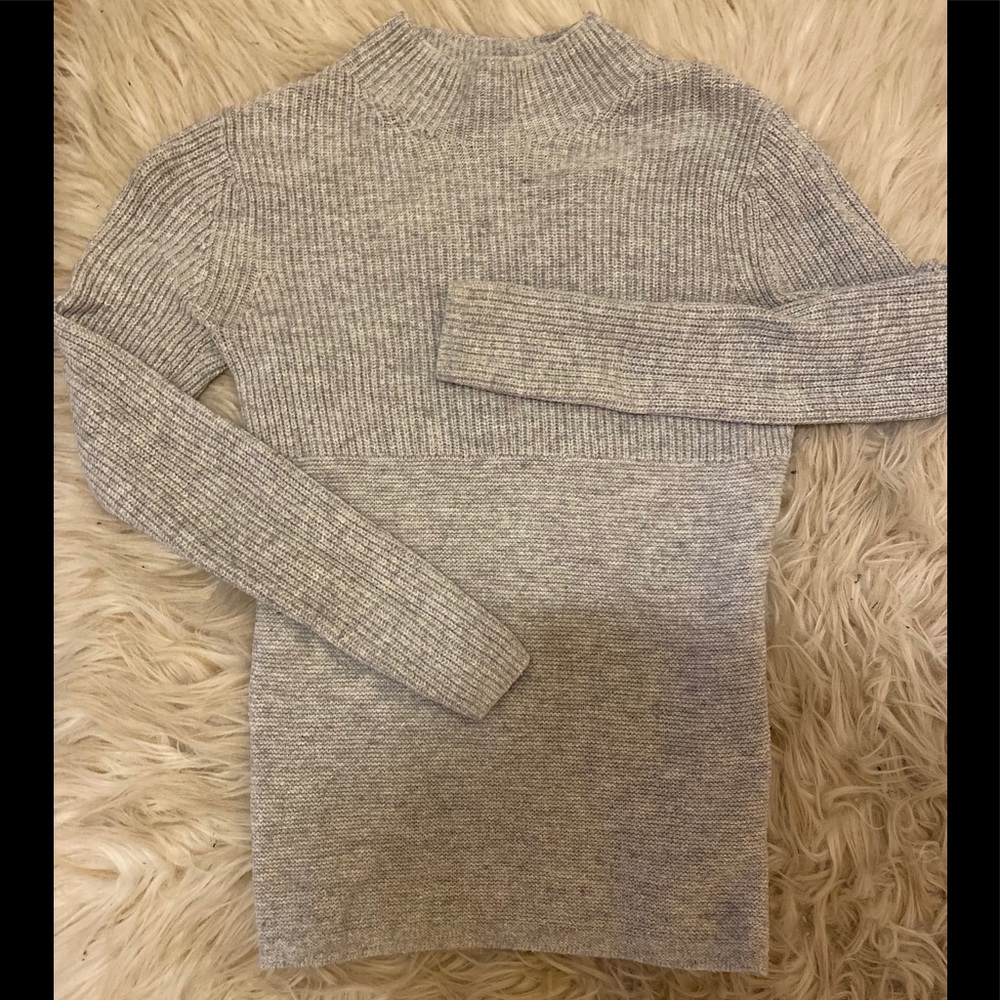 Grey ribbed Gap mock neck sweater